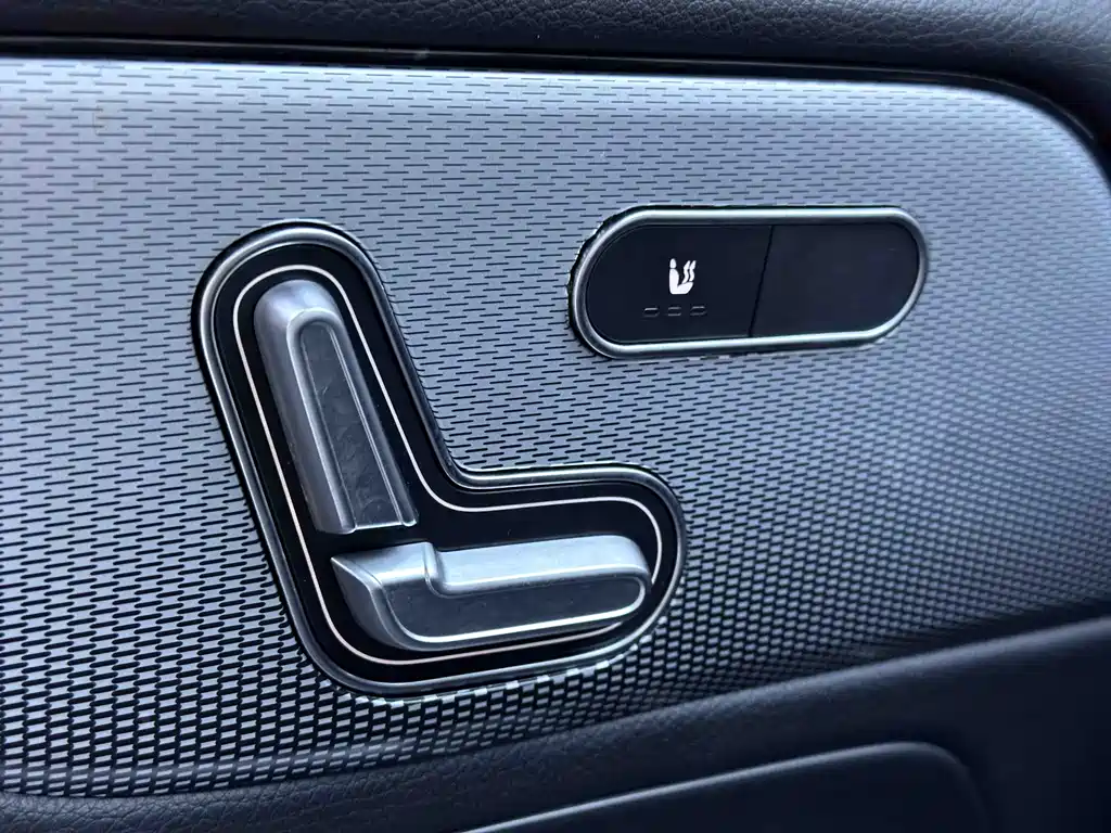 Mercedes-Benz GLB 180 Dynamic 2020