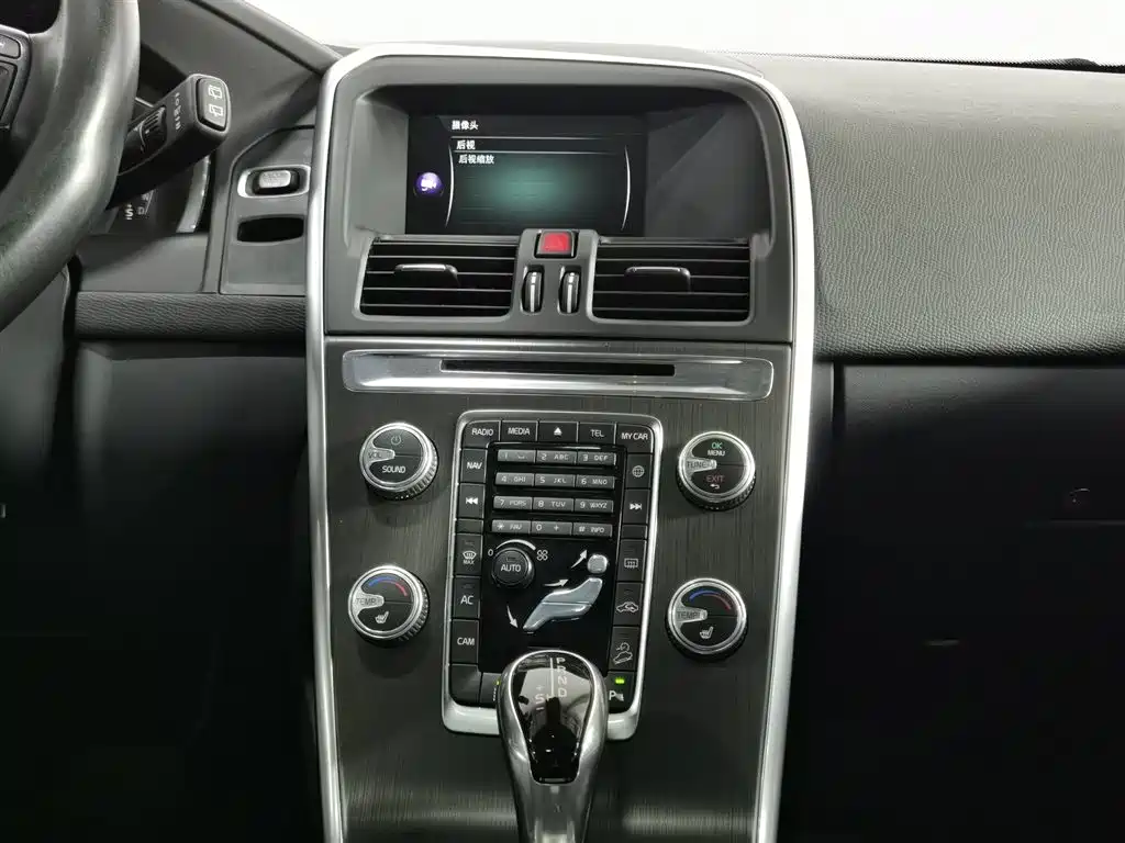 Volvo XC60 2015 T5 AWD Zhiyuan Edition