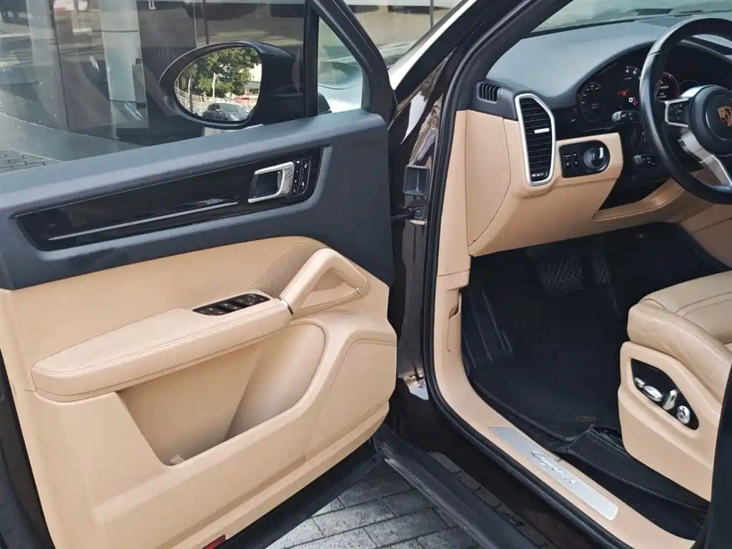 Porsche Cayenne 2018 3.0T