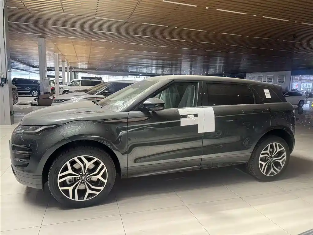 Range Rover Evoque L SE 2026