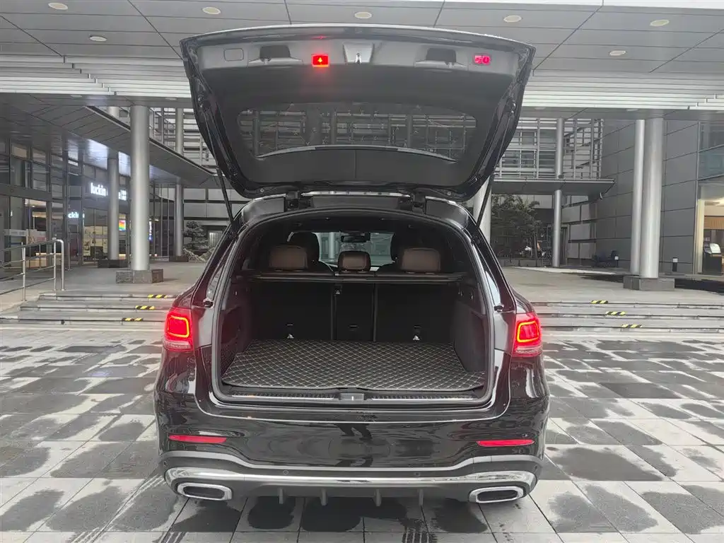Mercedes-Benz GLC 2022 GLC 260 L 4MATIC Luxury Edition