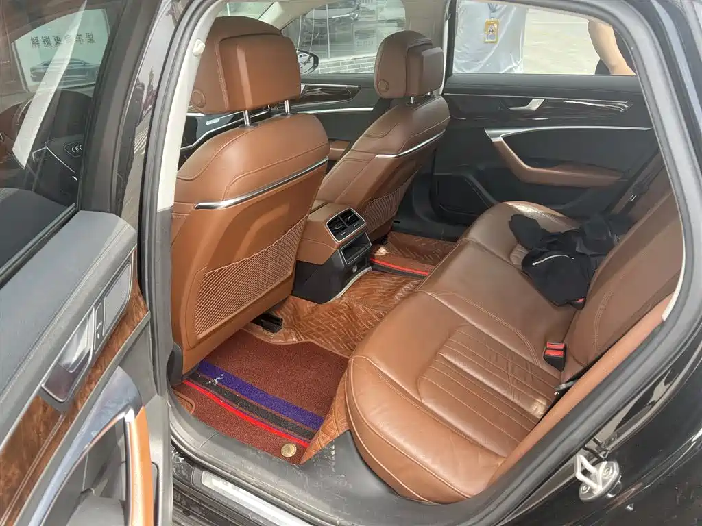Audi A6L 2019 40 TFSI Luxury Elegant