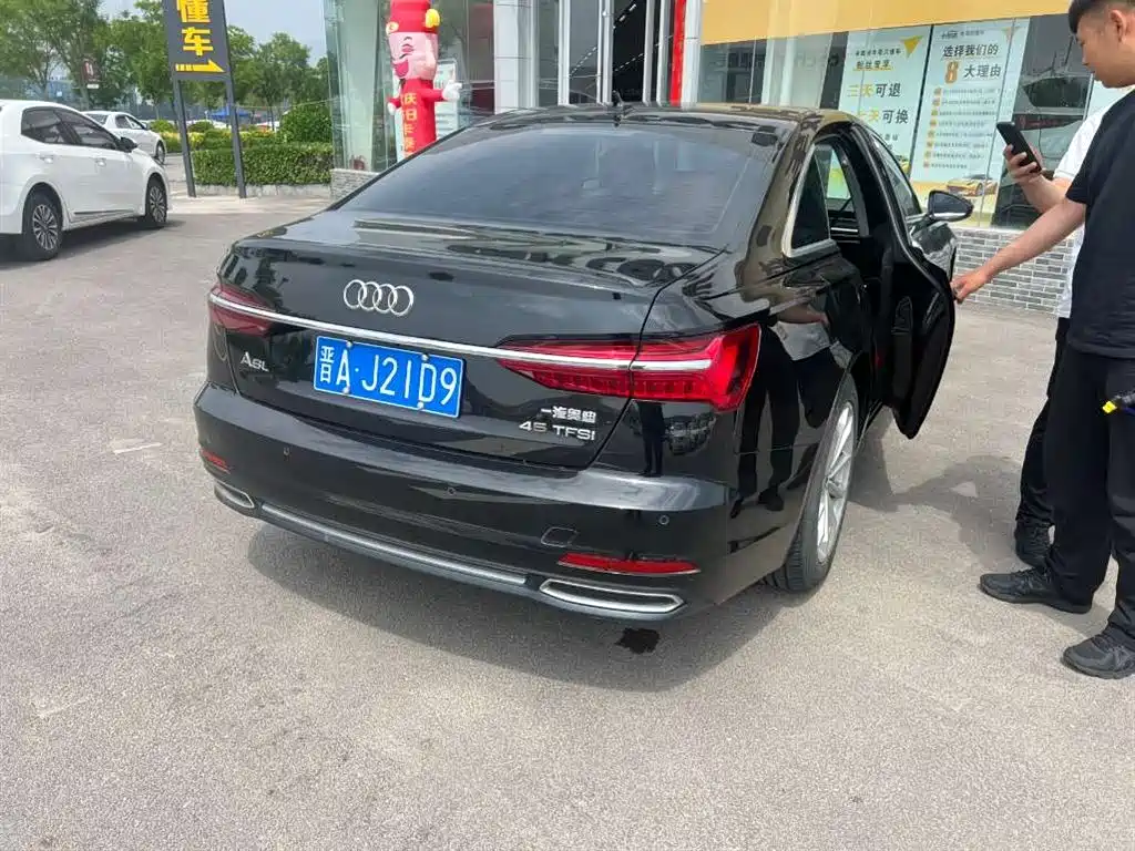 Audi A6L 2019 40 TFSI Luxury Elegant