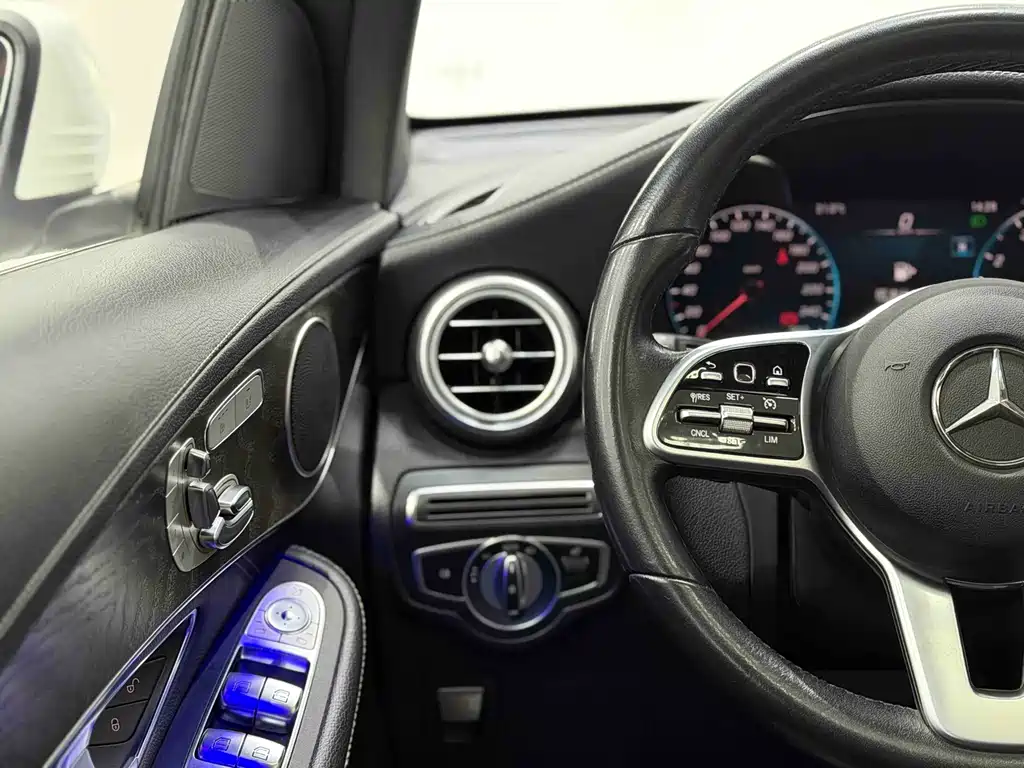 Mercedes-Benz GLC 300 L 4MATIC