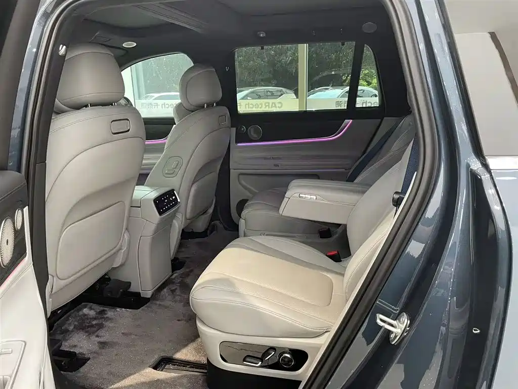 AITO M9 2024 EREV Ultra Edition 42kWh 6-Seater