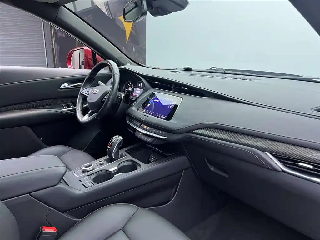 Cadillac XT4 2018 28T AWD Sport