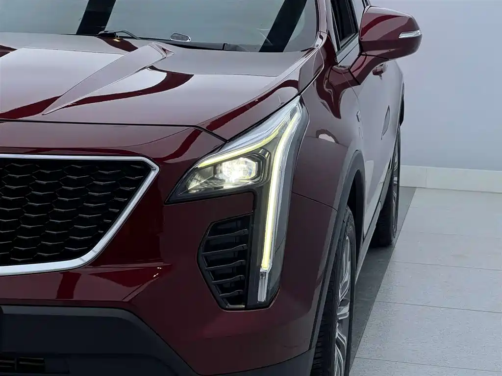 Cadillac XT4 2018 28T AWD Sport