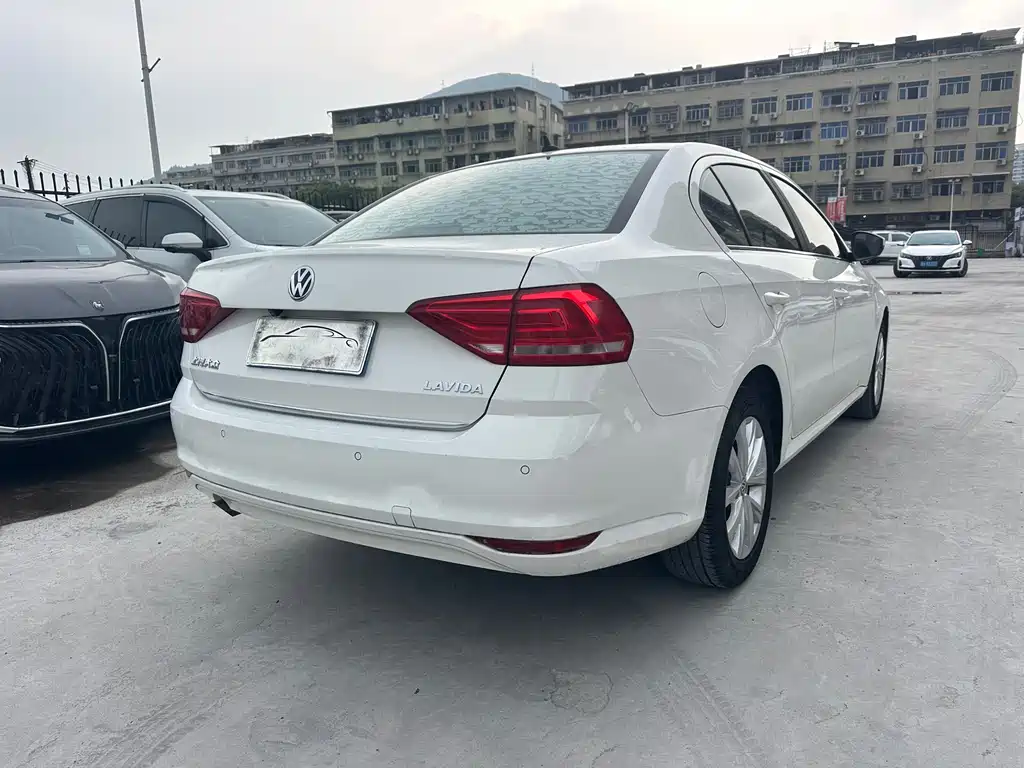 Volkswagen Lavida 2017 1.6L Automatic Comfort