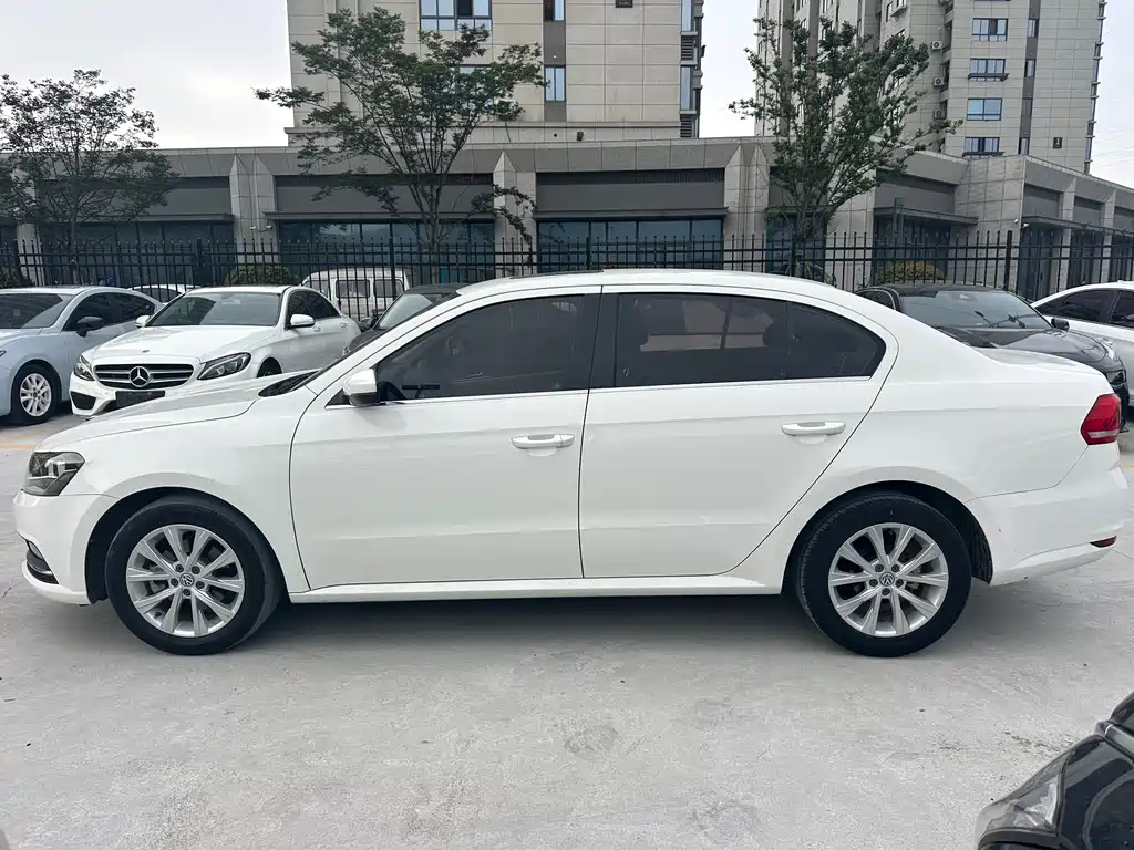 Volkswagen Lavida 2017 1.6L Automatic Comfort