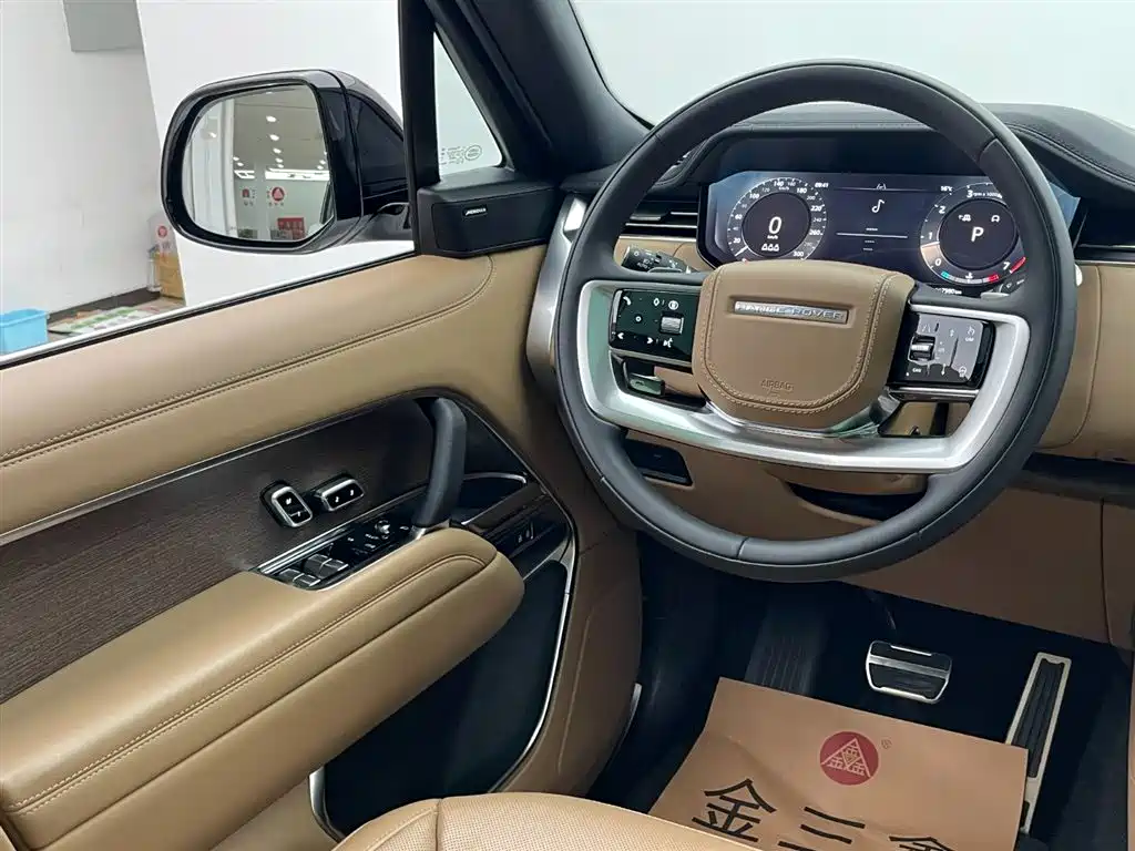 Range Rover 2024 3.0 L6 400PS Autobiography LWB