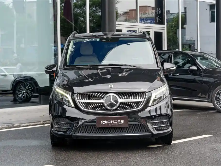 Mercedes-Benz V-Class 2022 V 260 L Long Wheelbase Luxury Edition