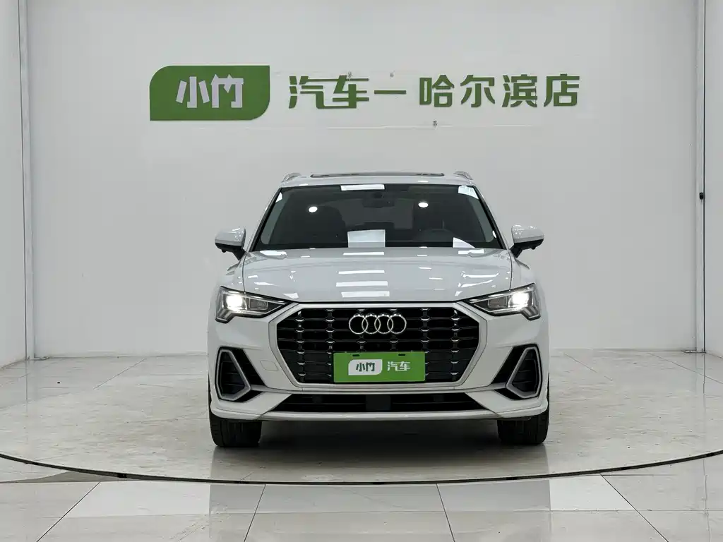 Audi Q3 2022 35 TFSI Sport