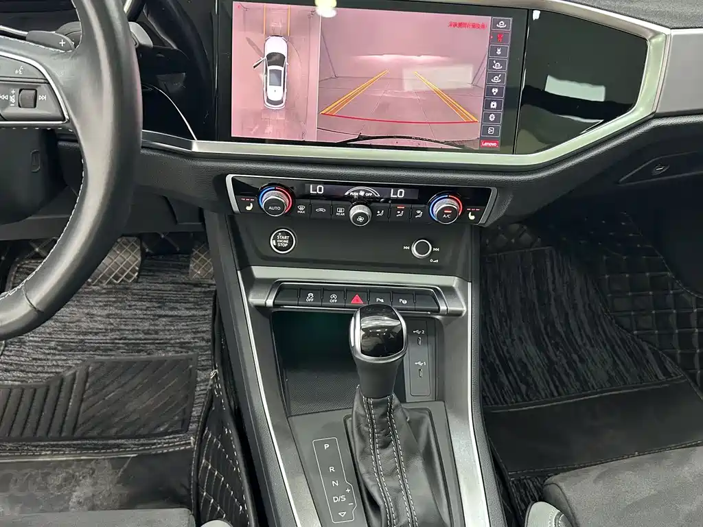 Audi Q3 2022 35 TFSI Sport