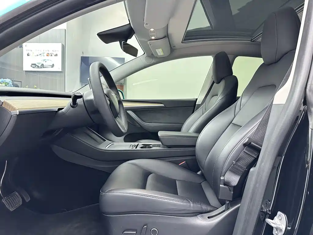 Model Y 2022 Long Range All-Wheel Drive