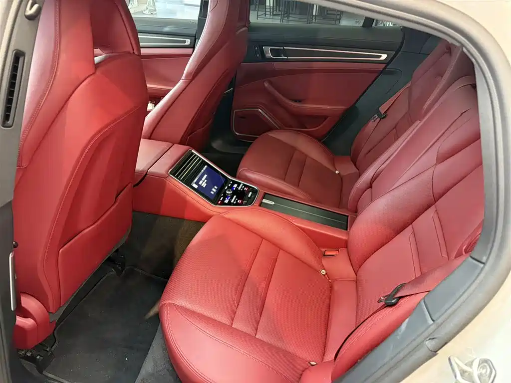 Porsche Panamera 2023 2.9T