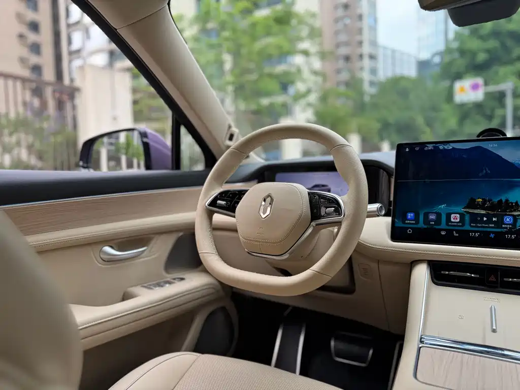 AITO M5 2025 EREV Ultra AWD