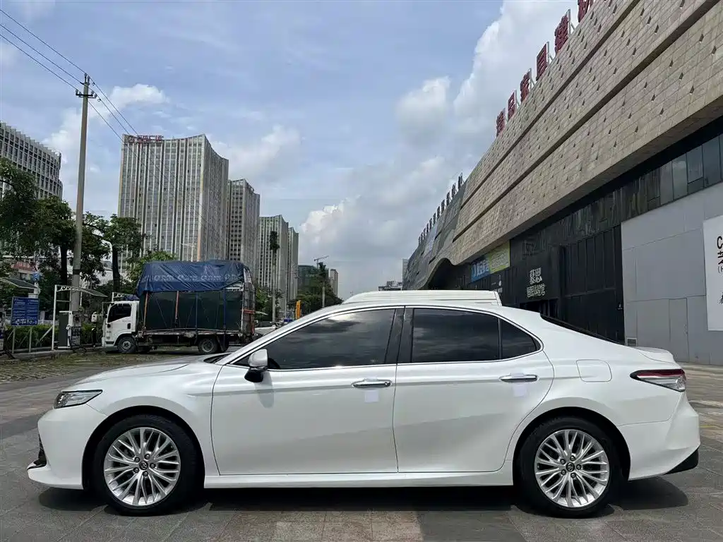 Camry 2019 2.5G Luxury Edition China VI