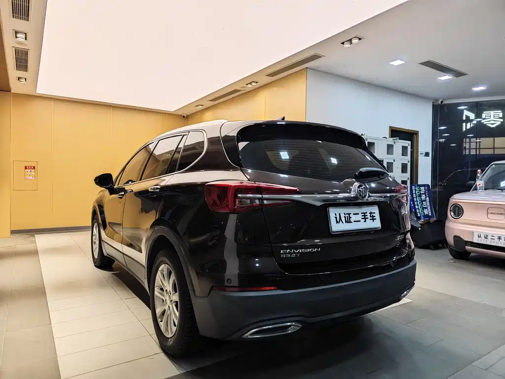 Buick Envision Plus 2021 532T FWD Luxury