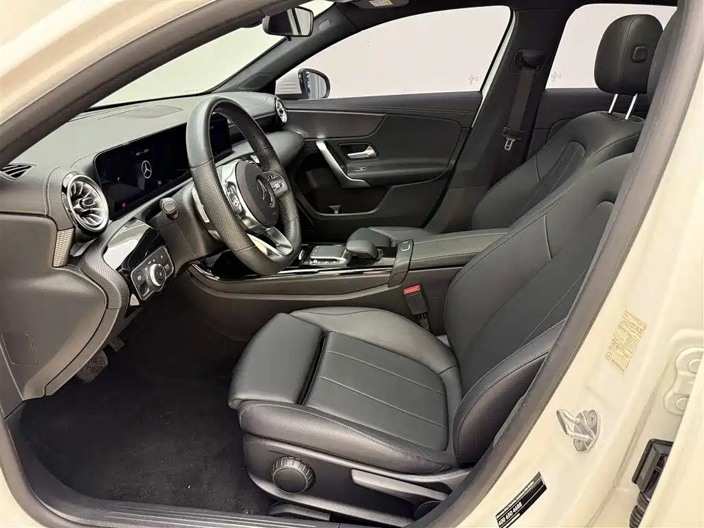 Mercedes-Benz A-Class 2022 A 200 L Sport Sedan Dynamic