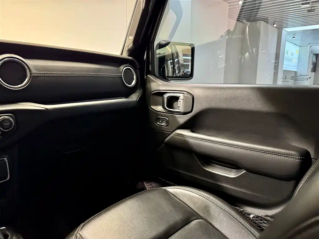 Jeep Wrangler 2021 2.0T Sahara Unlimited