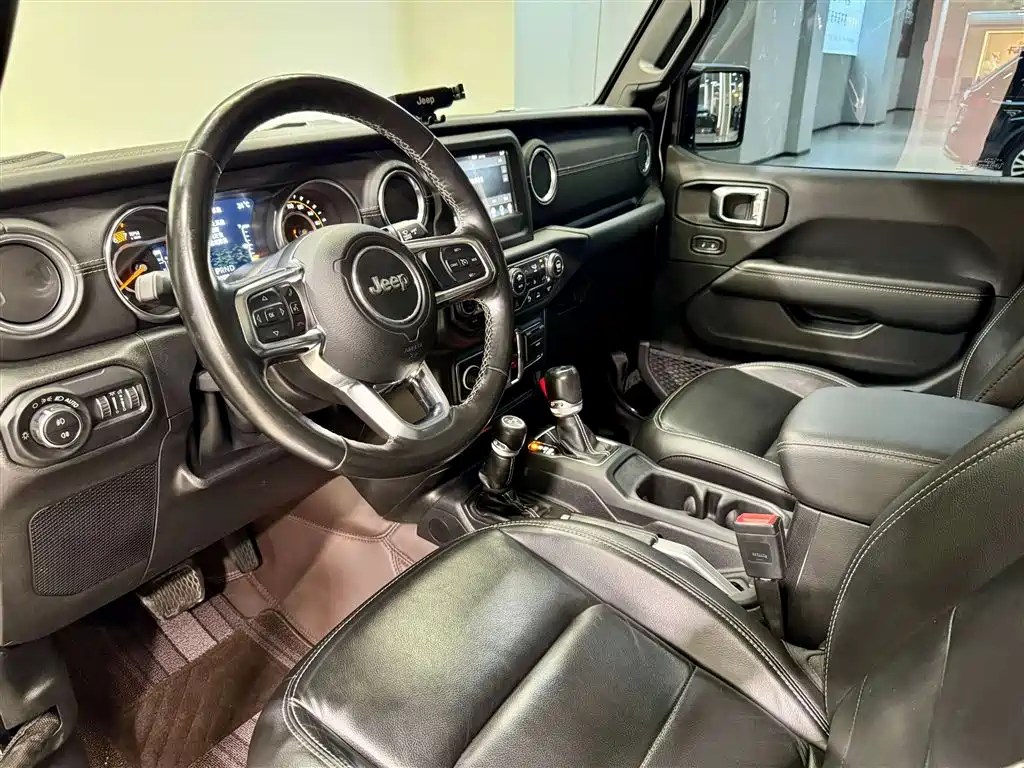 Jeep Wrangler 2021 2.0T Sahara Unlimited