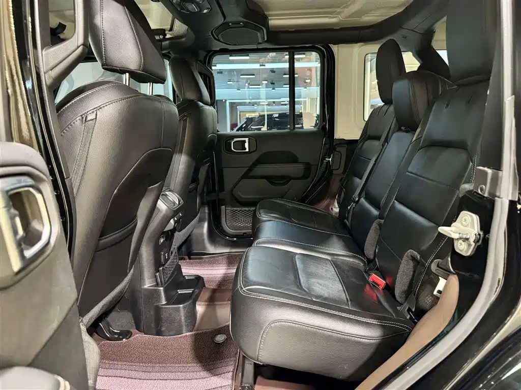 Jeep Wrangler 2021 2.0T Sahara Unlimited