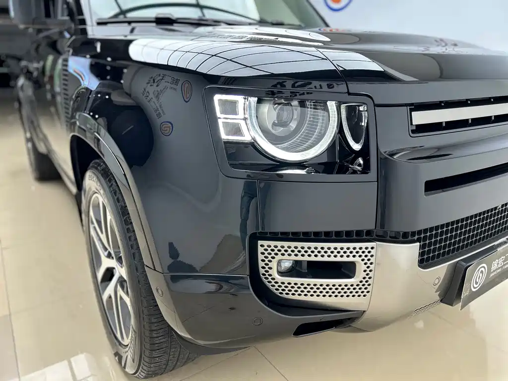 Land Rover Defender 110 P400 X 2021