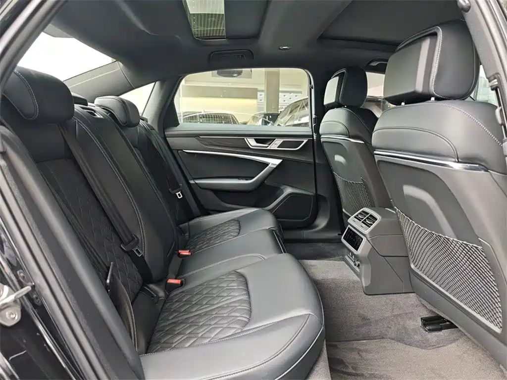 Audi A6L 2025 45 TFSI quattro Premium Dynamic Edition