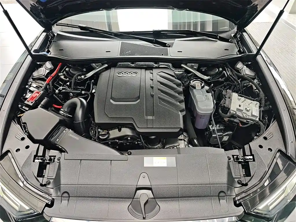 Audi A6L 2025 45 TFSI quattro Premium Dynamic Edition