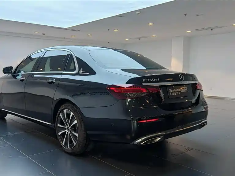 Mercedes-Benz E-Class E 350 e Plug-in Hybrid Sedan
