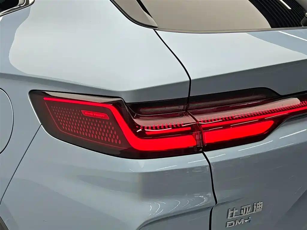 BYD Song Plus DM-i Champion Edition 150km Flagship Plus 5G 2023