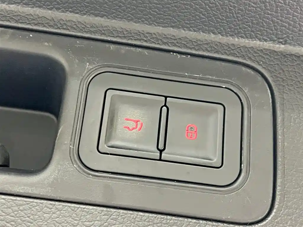 BYD Song Plus DM-i Champion Edition 150km Flagship Plus 5G 2023