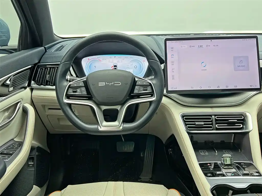 BYD Song Plus DM-i Champion Edition 150km Flagship Plus 5G 2023