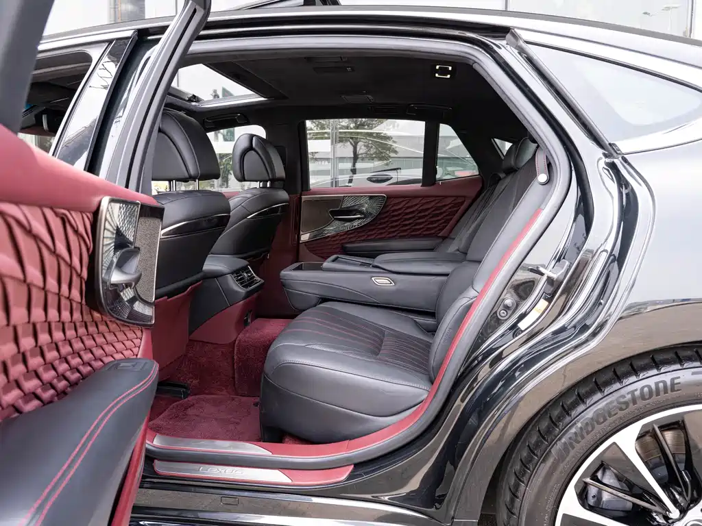 Lexus LS 500h Executive Edition 2021