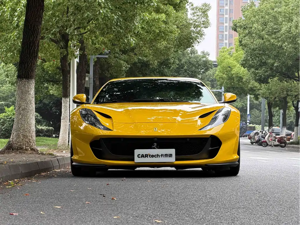 Ferrari 812 Superfast 2017