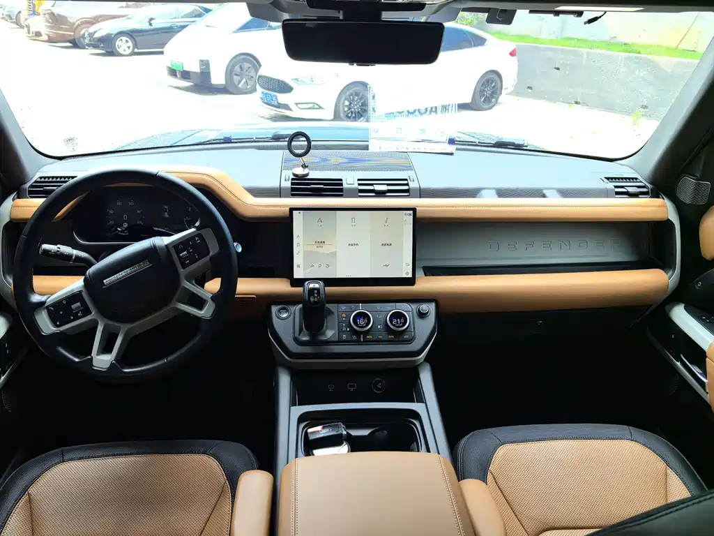 Land Rover Defender 110 3.0T P400 X-DYNAMIC HSE