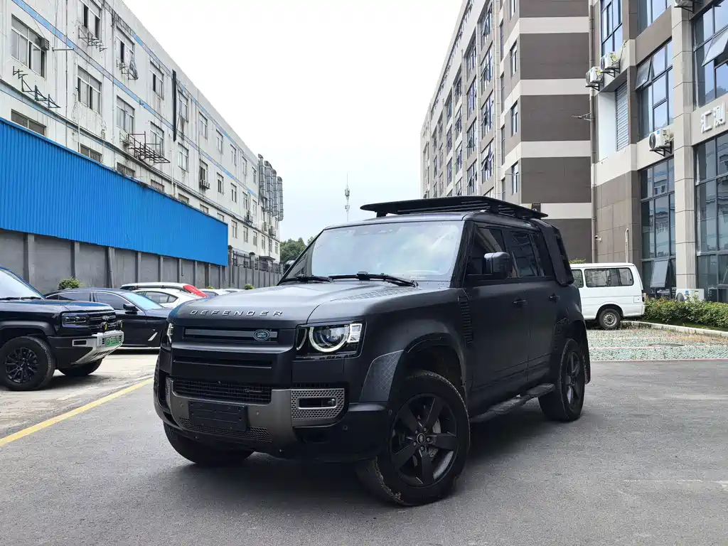 Land Rover Defender 110 3.0T P400 X-DYNAMIC HSE
