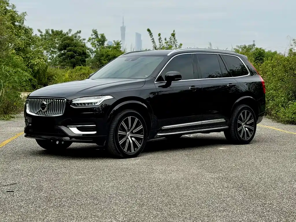Volvo XC90 2022 B6 Momentum 7-seater
