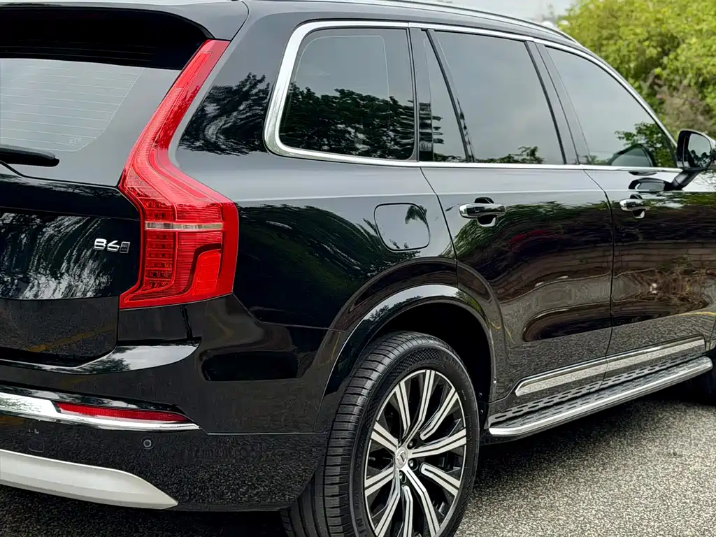 Volvo XC90 2022 B6 Momentum 7-seater