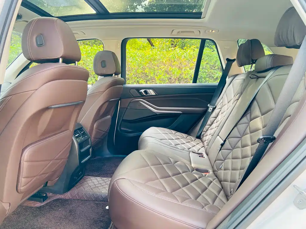 BMW X5 2022 xDrive 30Li Exclusive Edition M Sport Package