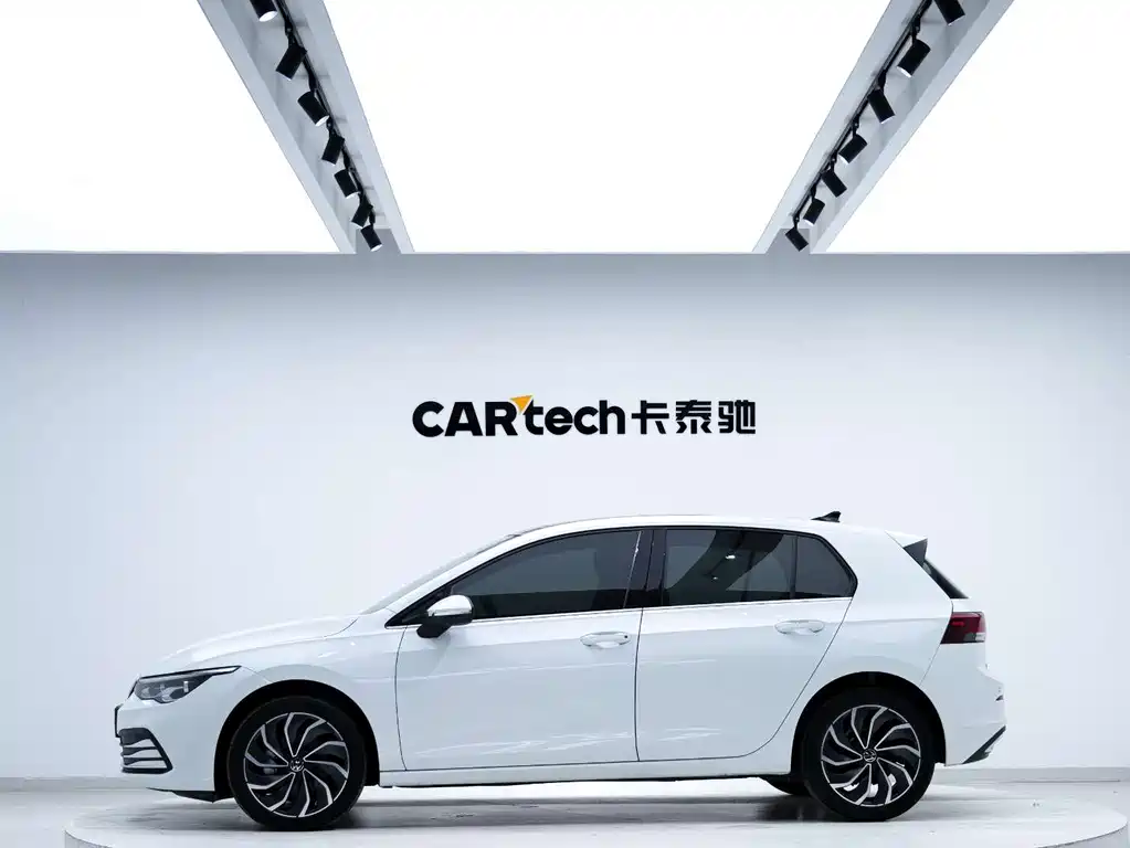 Golf 2023 Facelift 200TSI DSG Pro