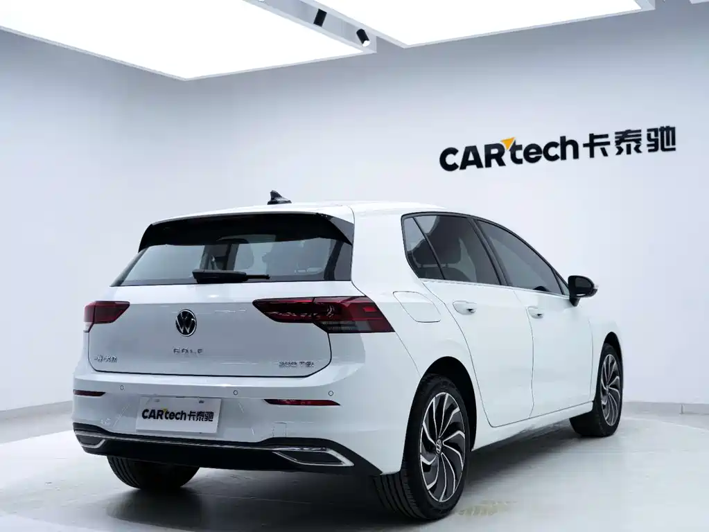 Golf 2023 Facelift 200TSI DSG Pro