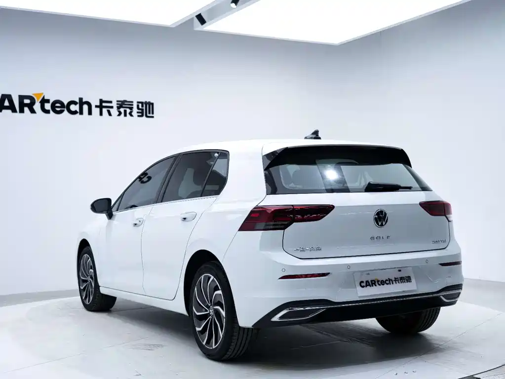 Golf 2023 Facelift 200TSI DSG Pro