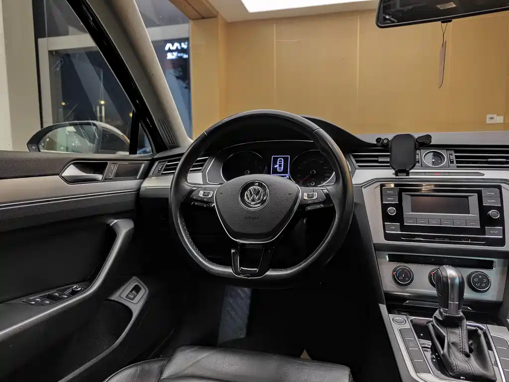 Magotan 2019 280TSI DSG Comfort Edition China VI