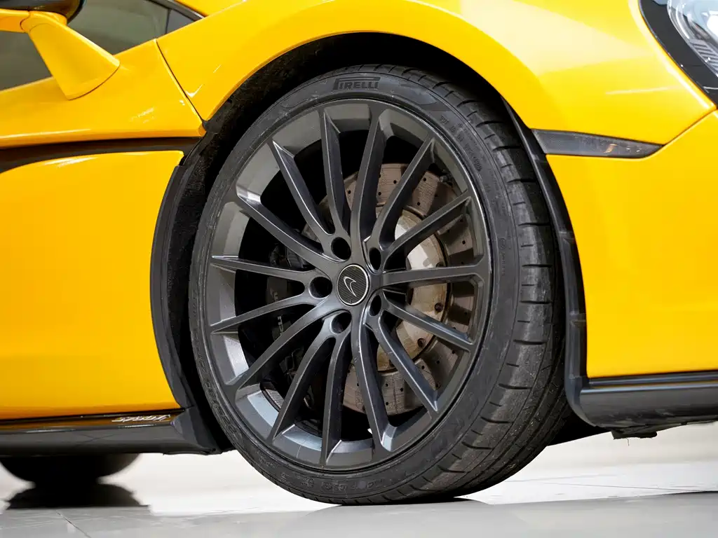 McLaren 570GT 2016 Coupe