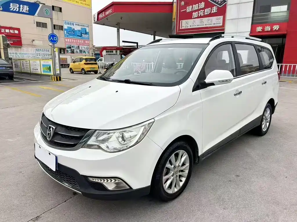 Baojun 730 2016 1.5L Manual Luxury 7-seater