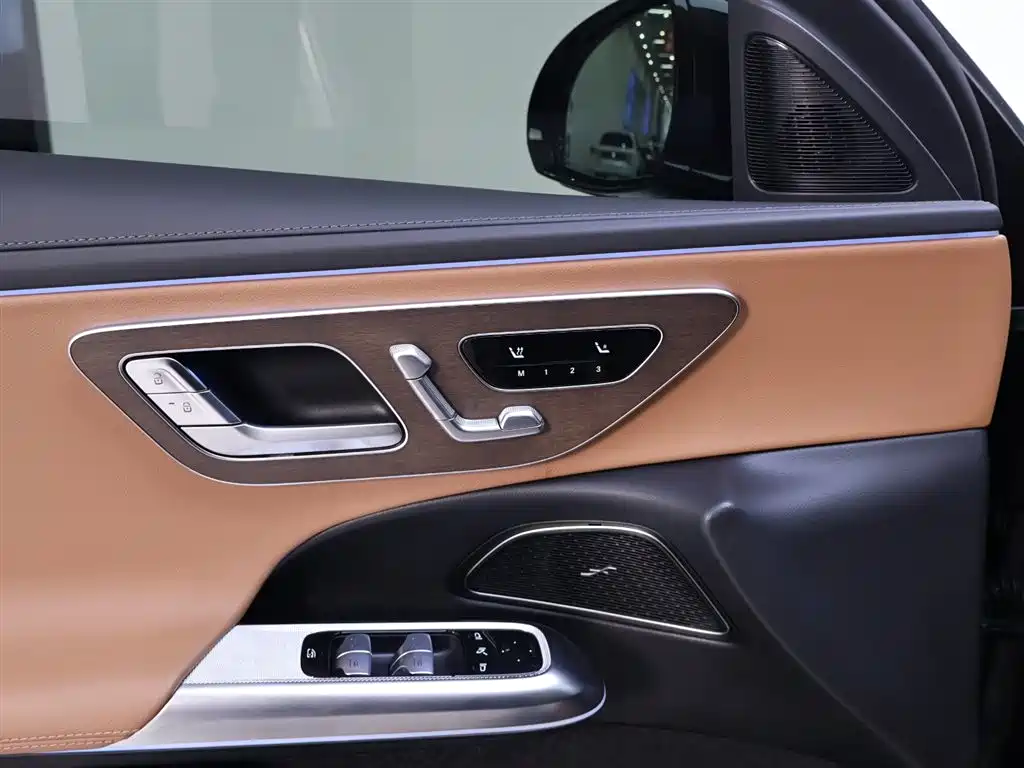 Mercedes-Benz E-Class E 300 L Elegant 2024