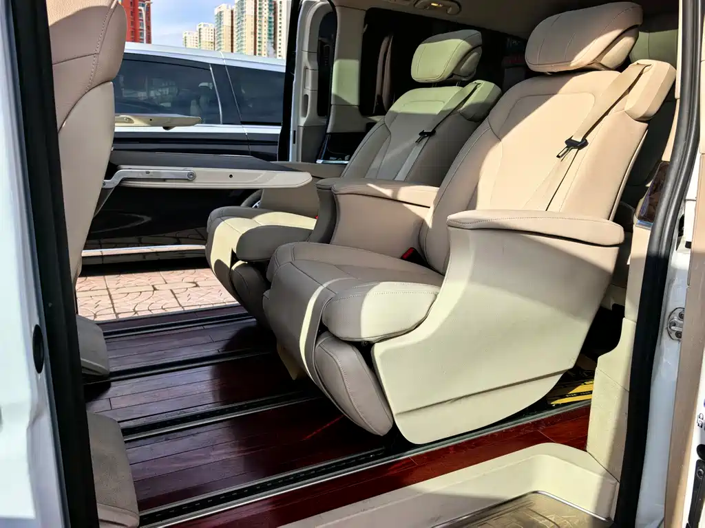 Mercedes-Benz V 260 L Exclusive (2016)