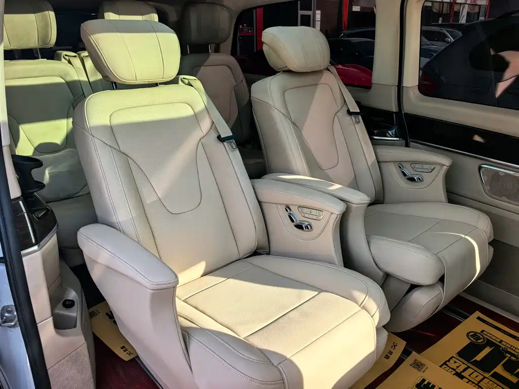 Mercedes-Benz V 260 L Exclusive (2016)