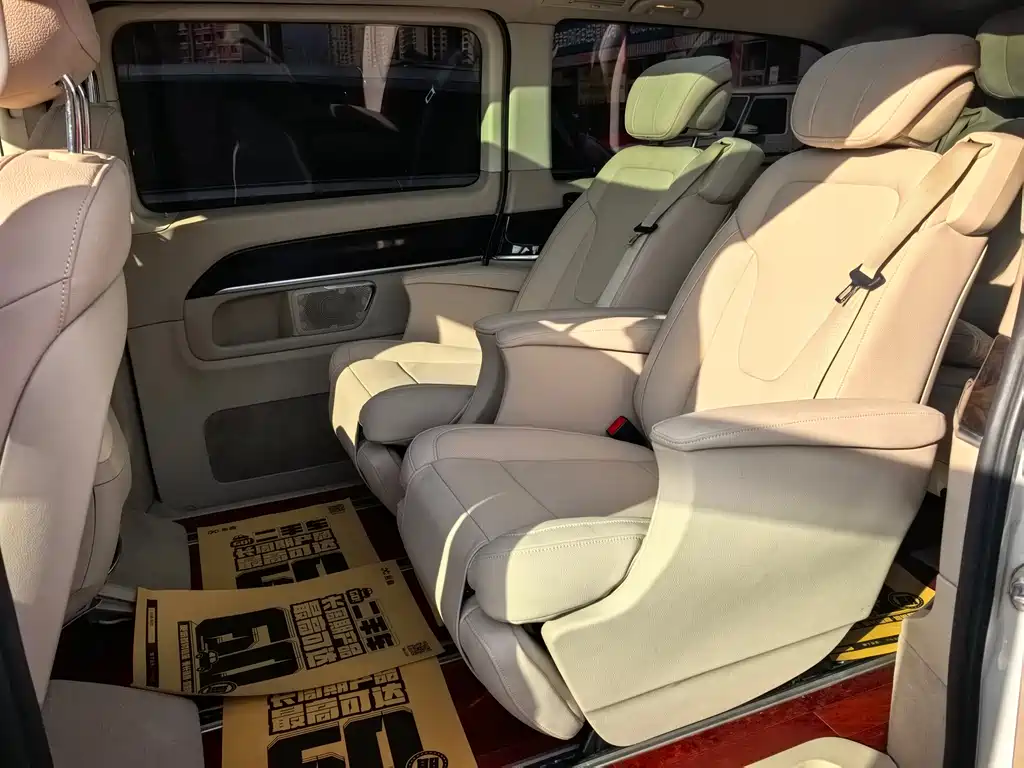 Mercedes-Benz V 260 L Exclusive (2016)